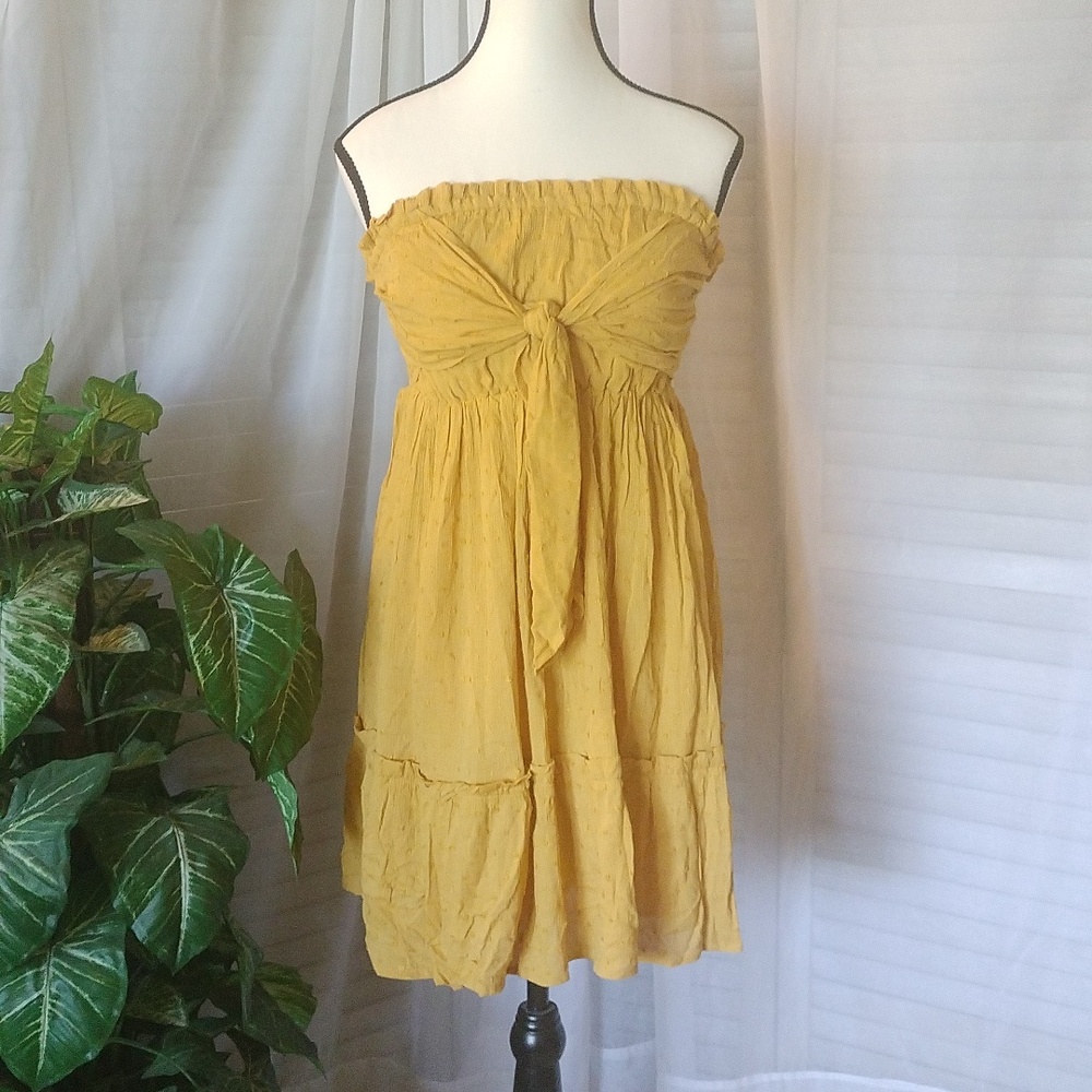 ⚜️ HYFVE Strapless Smocked Top Mini Dress